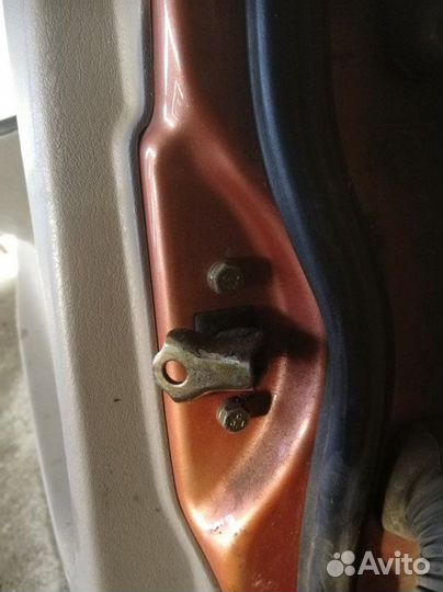 Ограничитель двери задний левый Chery Qq6