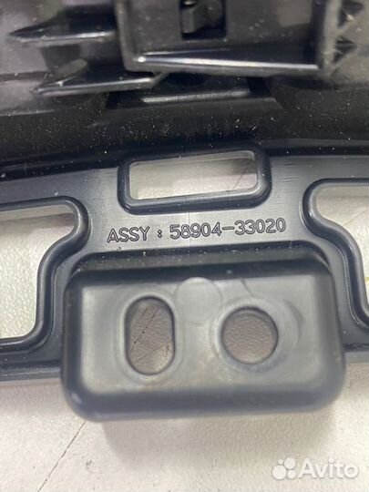 Воздуховод печки на подлокотник задний Toyota