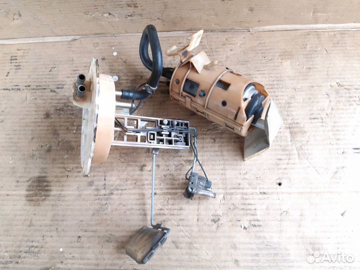 Бензонасос Ниссан Сани Н14 V1.6