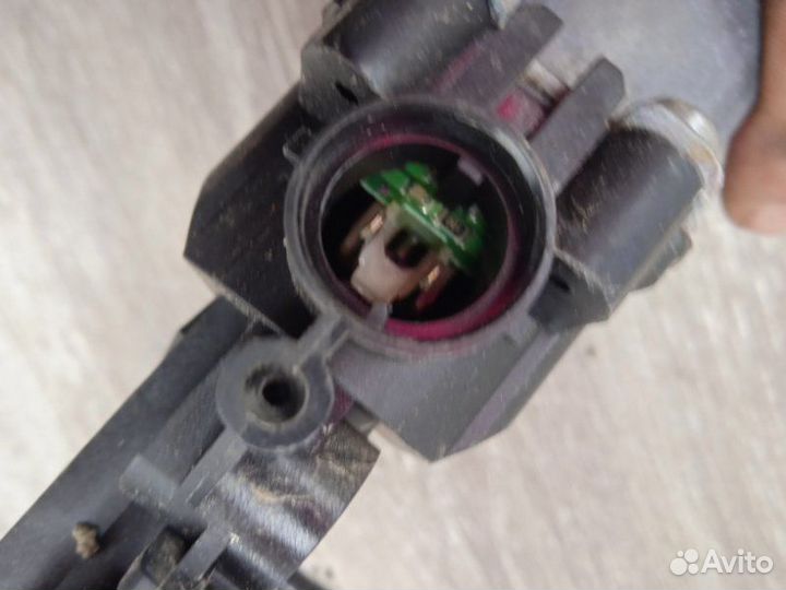 Мотор стеклоподъемника задний правый Hyundai Ix35