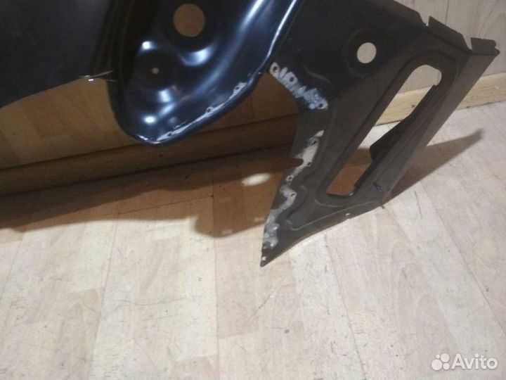Крыло Mercedes Benz X253