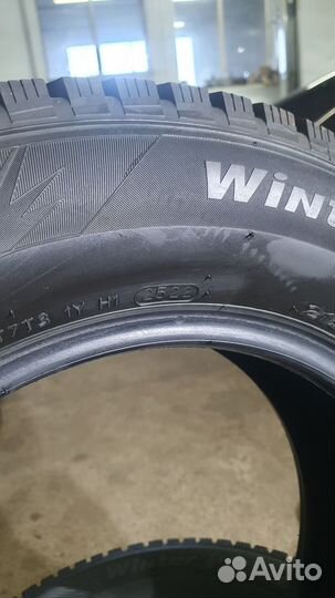 Hankook Winter I'Pike RS2 W429 215/65 R16 102T