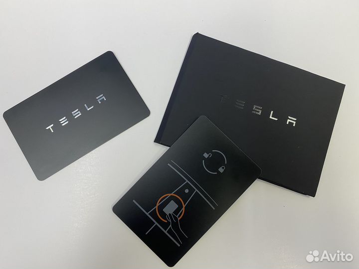 Tesla ключ карта