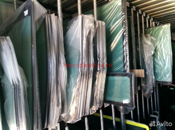 Стекло дверное правое нижнее Dynopac