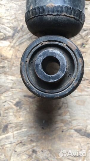 Стойки амортизаторов Toyota Mark 2 110