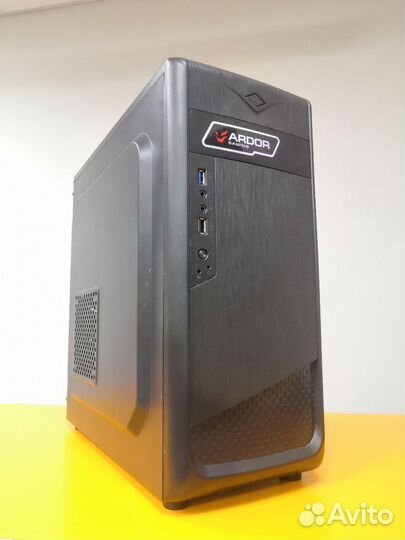 Игровой компьютер в сборе