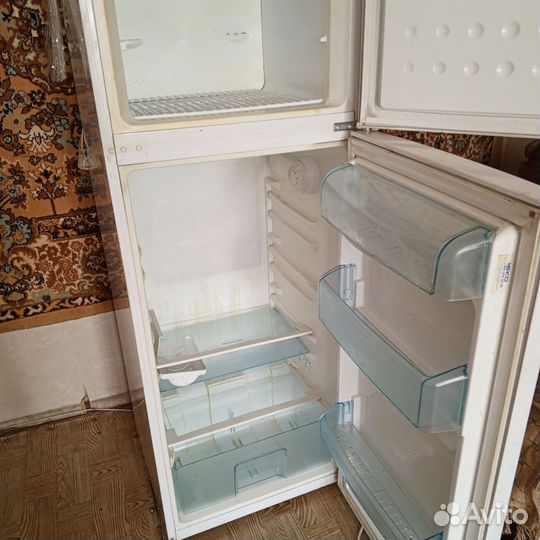 Холодильник на запчасти