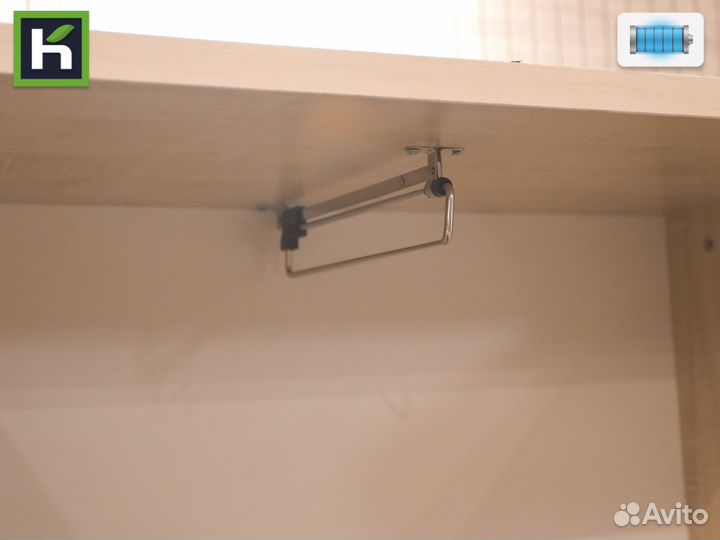 Шкаф офисный для одежды