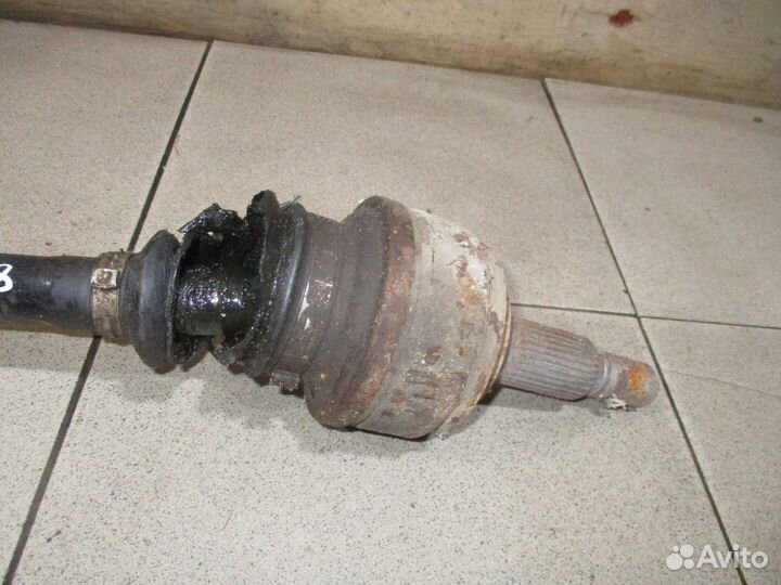 Полуось задняя Audi Q7 (4L)