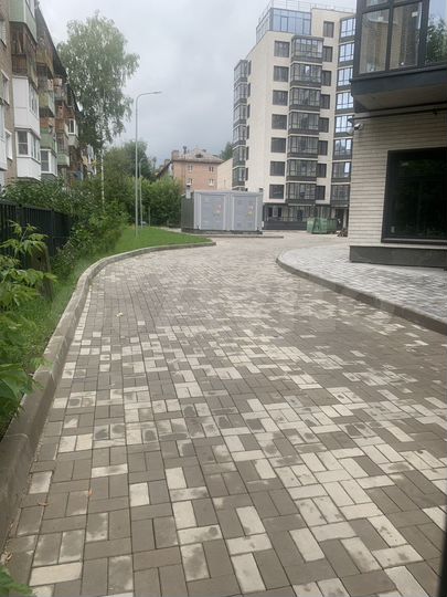 1-к. квартира, 52 м², 2/10 эт.