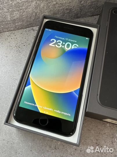 iPhone 8 Plus, 64 ГБ