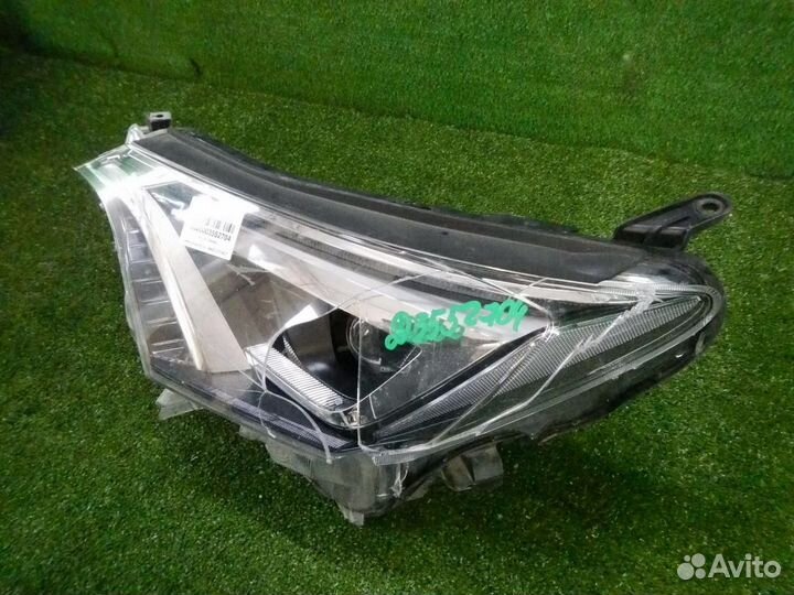 Фара левая Toyota RAV4