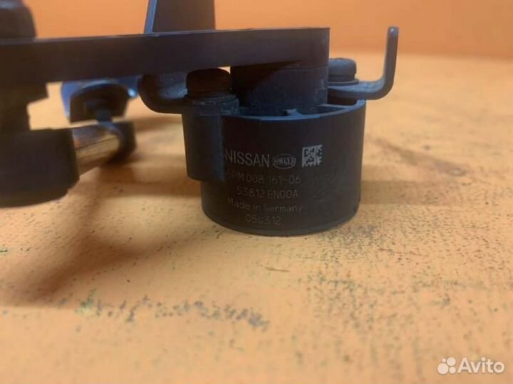 Датчик дорожного просвета задний правый Infiniti