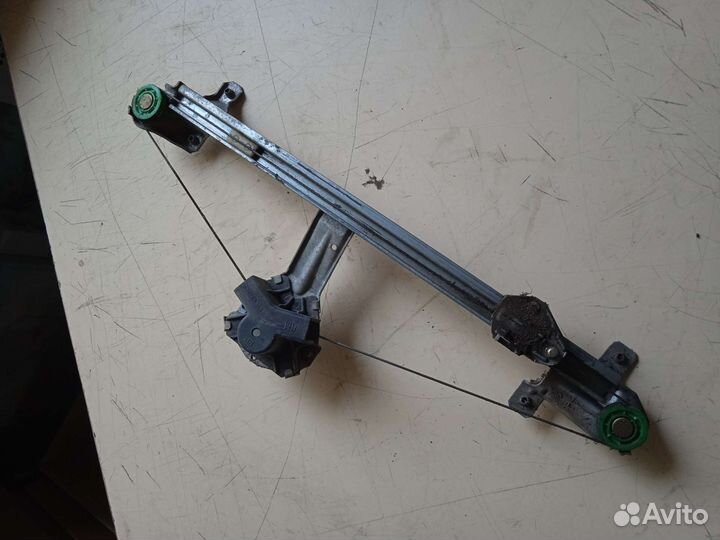 Стеклоподъёмник задний правый Opel Vectra A Опель