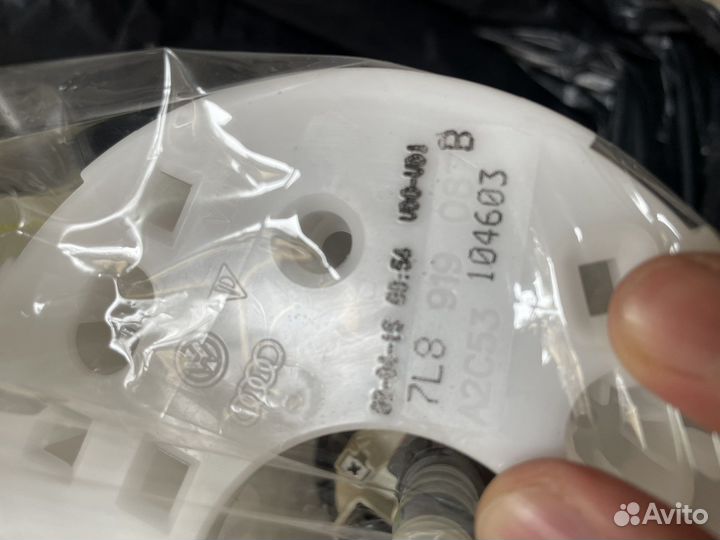 Модуль подачи топлива audi Q7/VW toureg 3.2-6.0