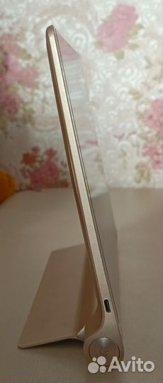 Планшет Lenovo Yoga Tablet 10 HD+