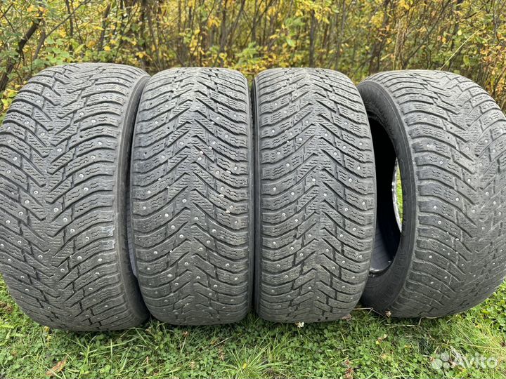 Nokian Tyres Hakkapeliitta 8 215/55 R16