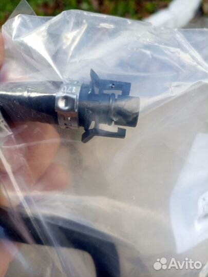 Патрубок расширительного бачка Форд Куга