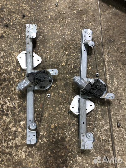 Передний стеклоподъемник Renault Logan 1