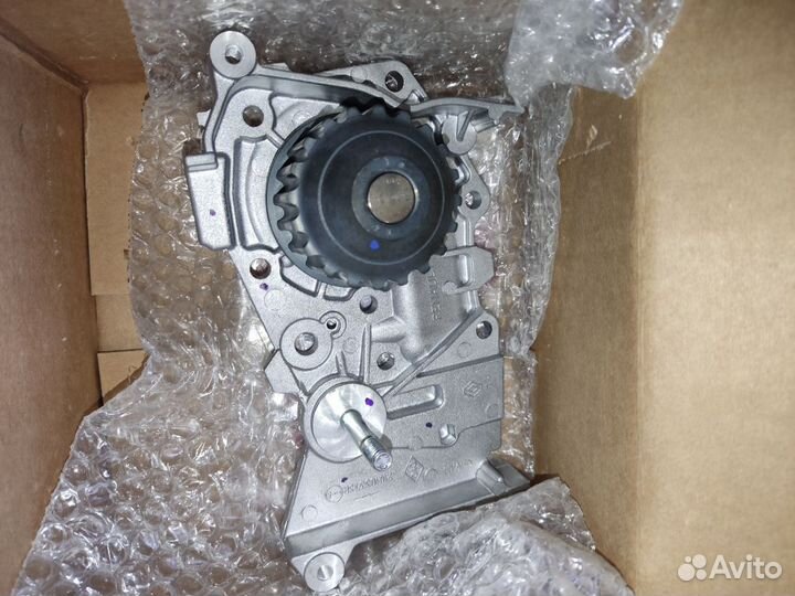 Водяной насос помпа новая 210100753R оригинал