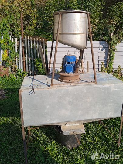 Зернодробилка молотковая