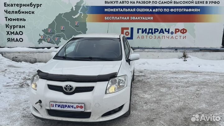 Уплотнитель стекла двери задний правый Toyota Auri