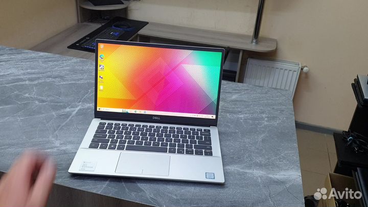 Мощный Dell / i5-8265U / Экран 13.3