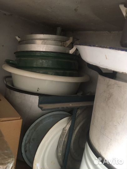 Кастрюли, миски, крышки