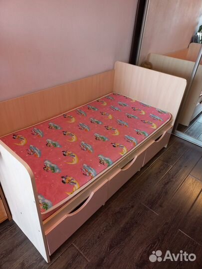 Кровать детская