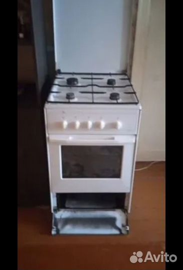 Продам газовую плиту бу