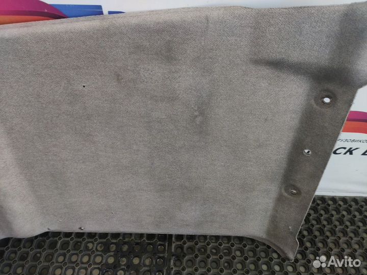 Обшивка правой стенки Renault Magnum