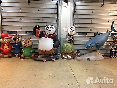 Статуи, фигуры кино и мульт персонажей