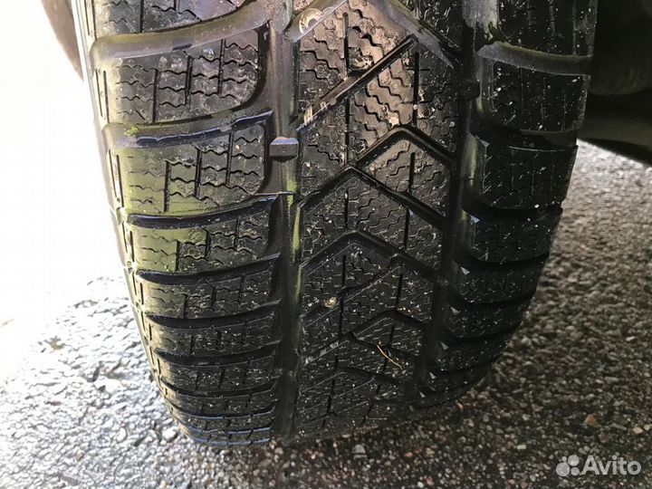 Pirelli Winter Sottozero 3 255/45 R19 104V