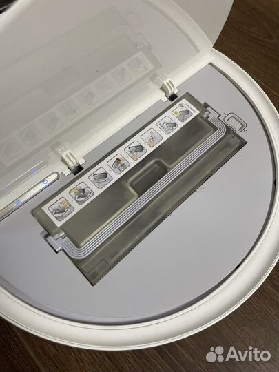 Робот пылесос