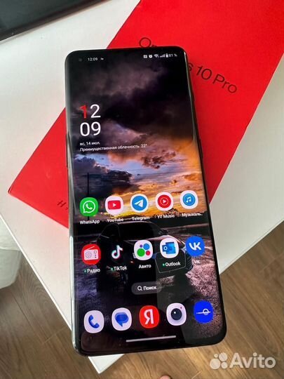 OnePlus 10 pro, 8/128 ГБ