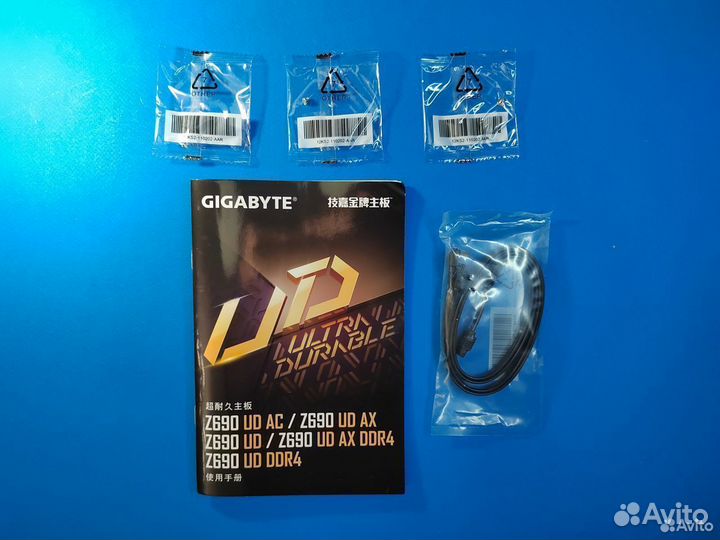 Материнская Плата gigabyte Z690 UD DDR4 Новая