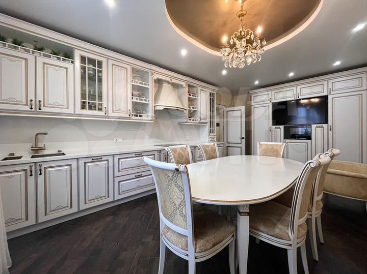 3-к. квартира, 92,6 м², 6/14 эт.