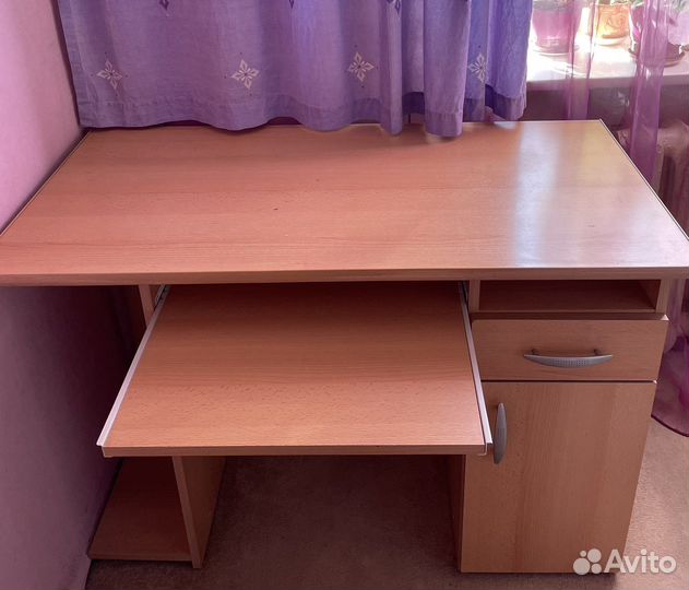 Компьютерный стол IKEA