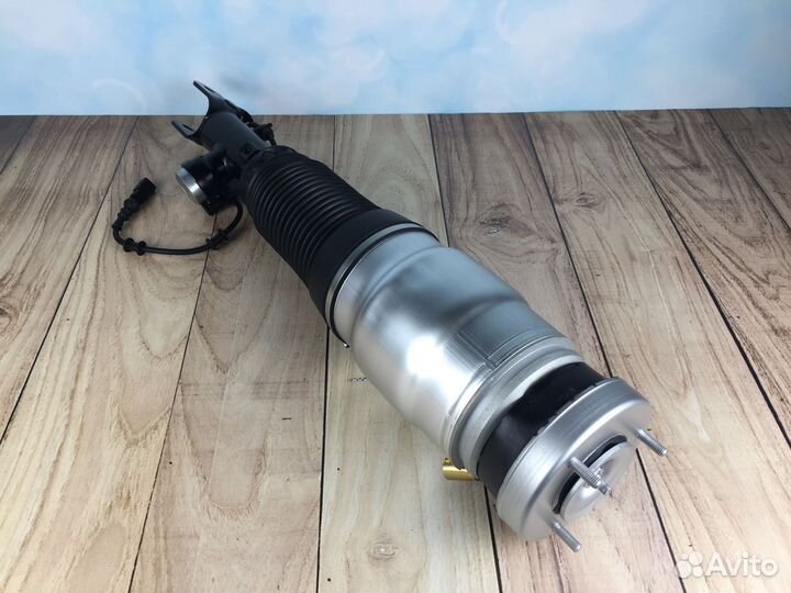 Стойка в сборе передняя правая на Хенде Hyundai