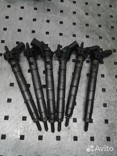 Форсунка топливная Audi A6/RS6/S6