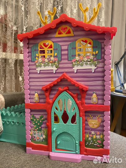 Домик кукольный enchantimals и сани