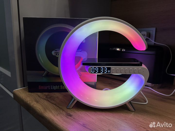 Умный ночник лампа с Беспроводной зарядкой