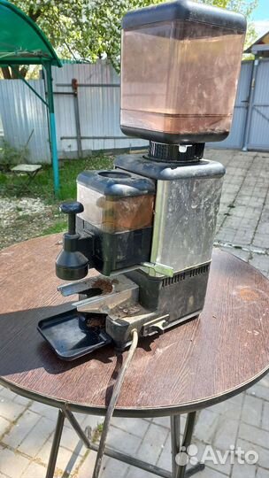 2-е кофемолки: Faema mpn/s & GinoRossi pr45