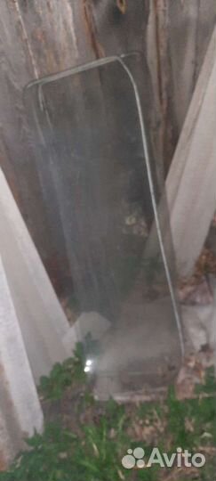 Продам два стекла для Волги 21