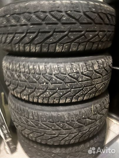 Tigar SUV Ice 215/65 R16