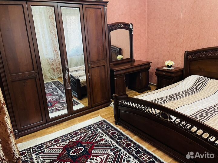 Спальный гарнитур бу