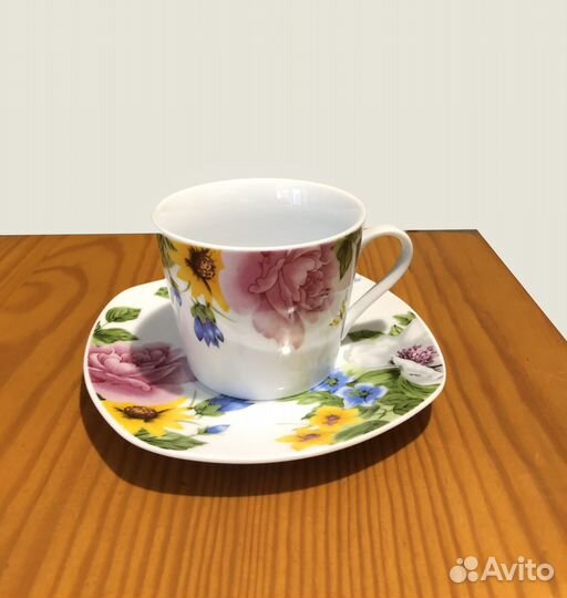 Фарфоровая чайная пара