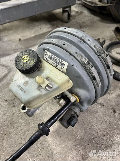 Вакуум на w210