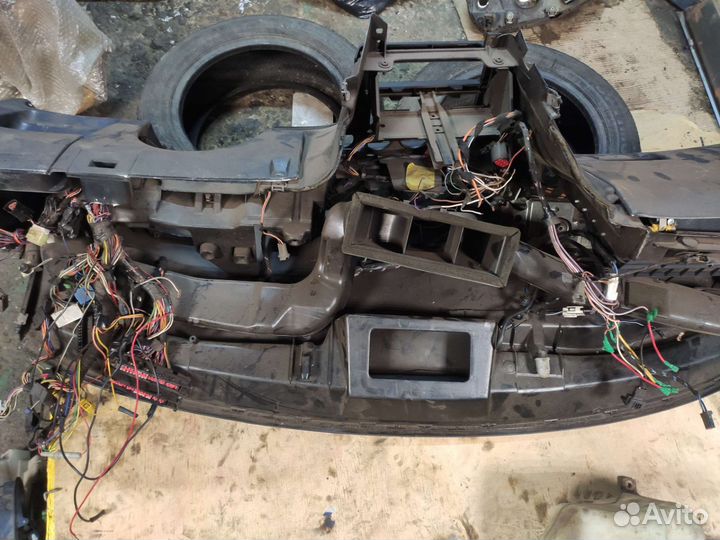 Салон ford mondeo 1