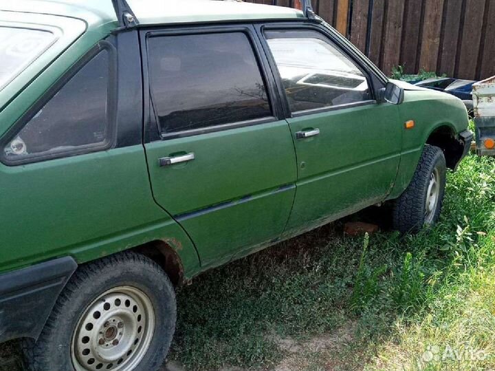 ИЖ 2126 1.7 МТ, 2004, 27 000 км